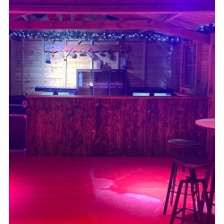 Bar en bois 3M